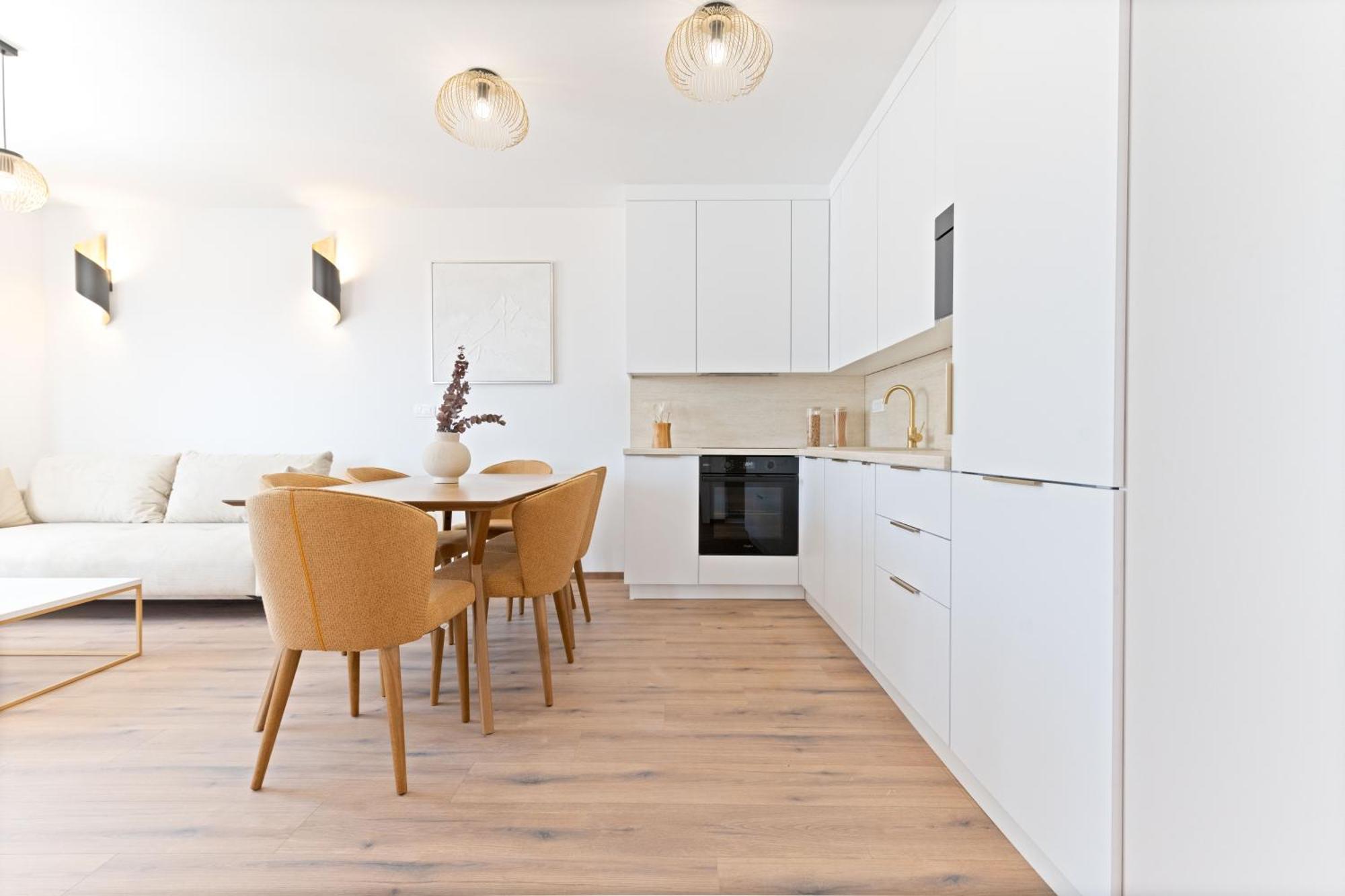 Lush Suites Trogir Bagian luar foto